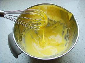 呈“Z”字形搅拌均匀至无颗粒。