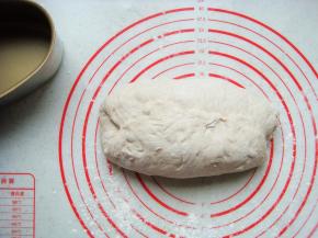 下面的向中心拉上去。