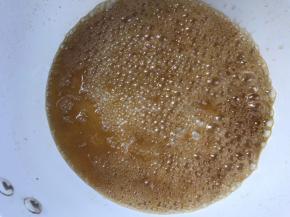 小火慢慢熬成糖浆