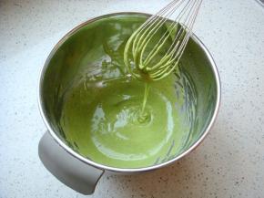 呈“Z”字形搅拌均匀至无颗粒。