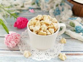 草莓酸奶溶豆。