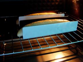 烤箱提前预热，上185度，下180度，放中层烤25分钟。