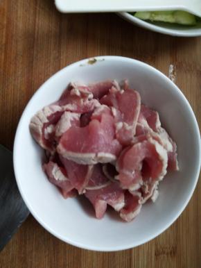 猪肉切片