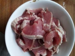 猪肉切片
