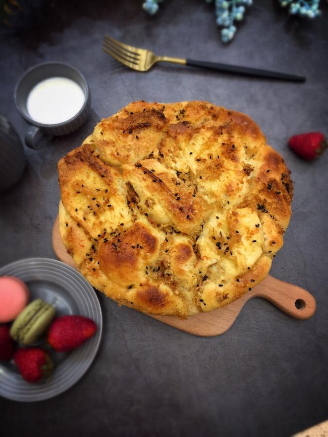 肉松沙拉大面包