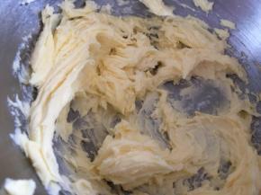 第三次加糖粉打好之后的状态