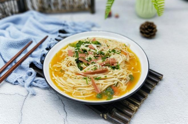 茄汁火腿金针菇