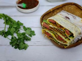 对半切一下，就可以开吃啦！