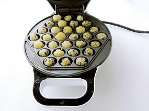 机器自动运行，看两面金黄即可