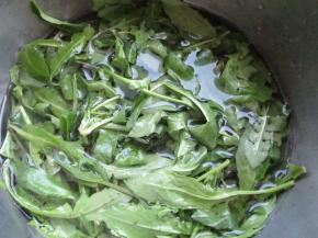 荠菜摘好洗净