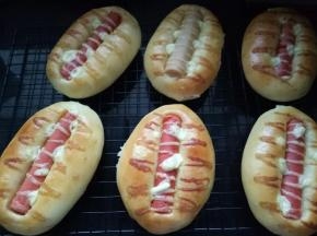 出炉晾凉就可以密封保存了
