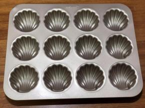 准备玛德琳的贝壳模具