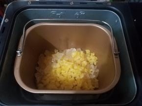 挤完后记得看看有没有把柠檬的核掉进去，掉进去的话记得拣出来。
