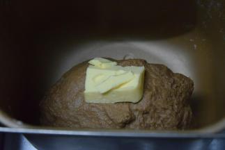 加入黄油，继续启动揉面功能