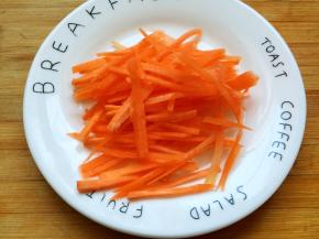 胡萝卜切丝