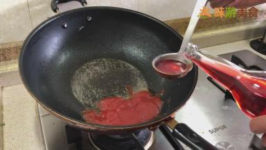 1汤勺大红浙醋（也可以白醋代替）