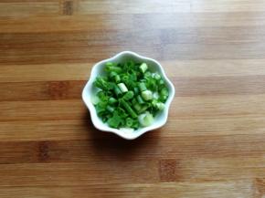 葱花适量备用