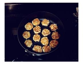 定型后翻身煎另一边，至熟透即可