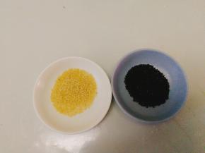 准备好双色芝麻