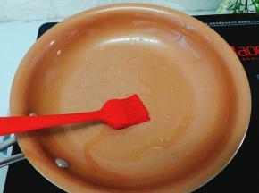 刷上适量的油
