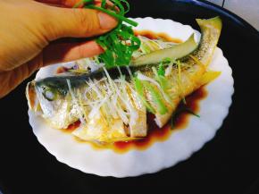 放上葱丝即可出锅