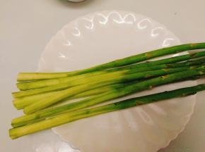芦笋去老皮