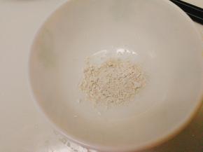 取适量地瓜粉