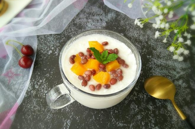 黄桃蜜豆酸奶