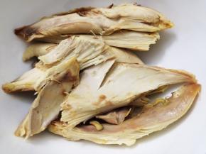 提前煮熟的鸡胸肉