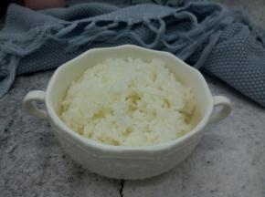 米饭一碗