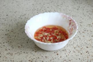 加入一丢丢盐拌匀