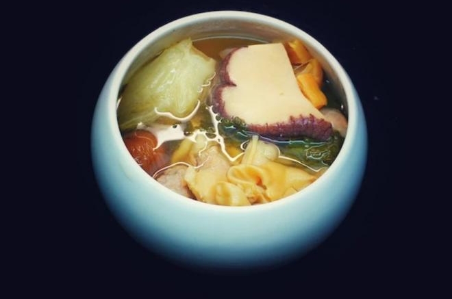 海螺片花胶菜胆炖猪展