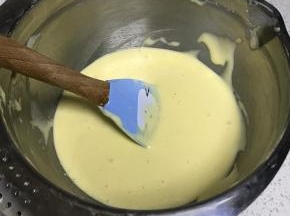 继续翻拌均匀