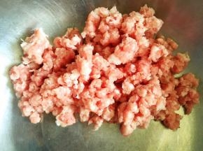 猪肉绞碎