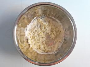 筷子搅拌成絮状