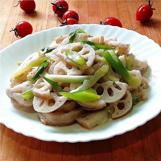 清脆爽口葱香诱人的葱爆莲藕