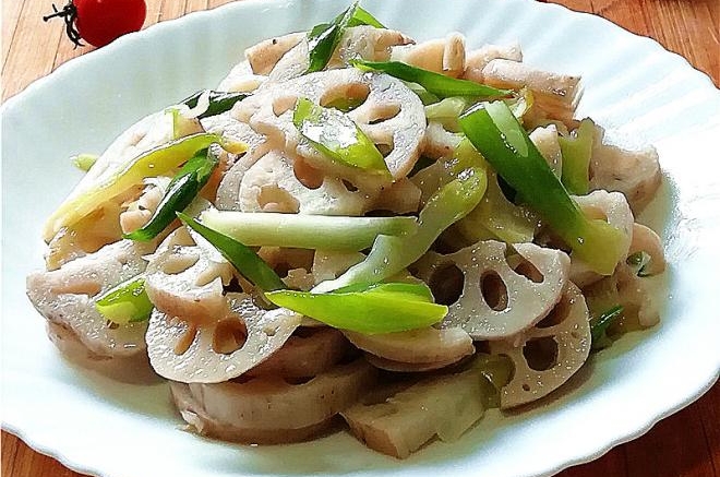 清脆爽口葱香诱人的葱爆莲藕