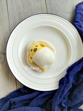 第三个造型:盖被子
夏天室温发酵半小时，冬天烤箱30度发酵半小时，蒸十分钟。