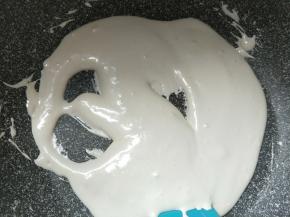 搅拌至黄油和棉花糖完全混合均匀。