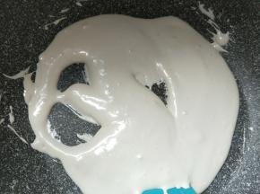 搅拌至黄油和棉花糖完全混合均匀。