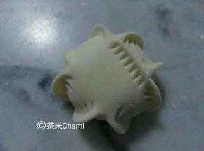 两个间距再夹一个，正面夹4个。