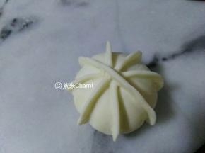 然后再平均的对称夹出3条。如图。