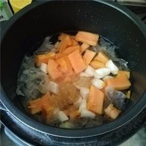 注入适量的清水