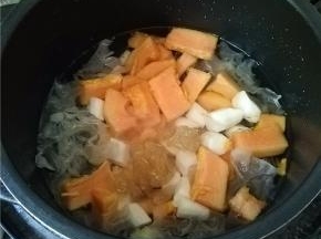 注入适量的清水