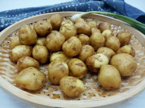 土豆准备一斤，也可以少做一点