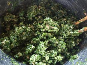 顺一个方向先拌匀。