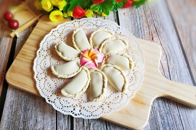 韭菜馅饺子（花边饺）