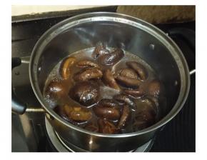45分钟后，收汁收这个程度，因为喜欢多点汁用来拌饭，味道是一流的喜欢浓郁的可加长一点点时间就可以了。