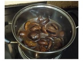 45分钟后，收汁收这个程度，因为喜欢多点汁用来拌饭，味道是一流的喜欢浓郁的可加长一点点时间就可以了。