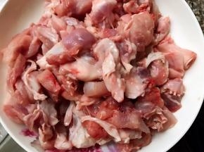 兔肉洗净